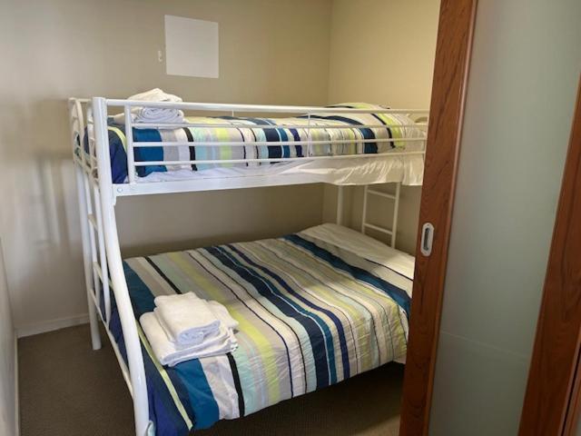 Taupo Vista - Taupo Apartment Esterno foto